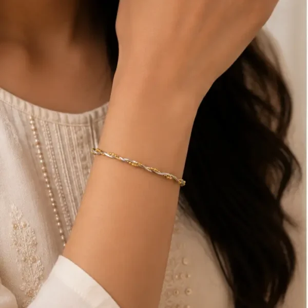 Pranavi Twisted Harmony Bracelet