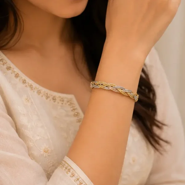 Pranavi Trinity Twist Bracelet